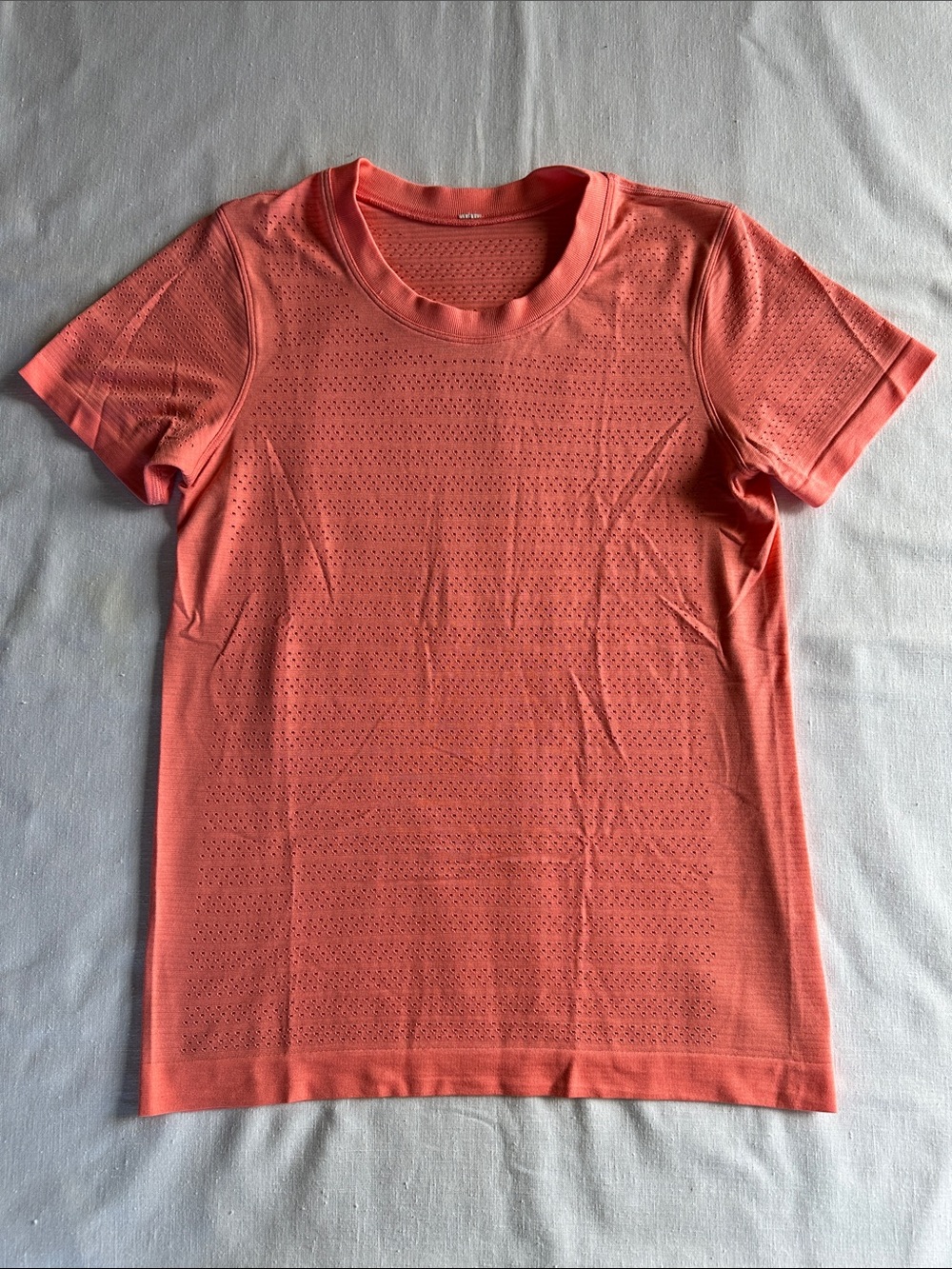 Lululemon Breeze By Short Sleeve 4 Light Coral